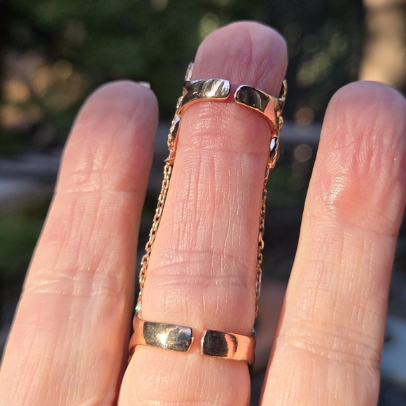 White sapphire sterling & rosegold finger cuff sz7 adjustable - Picture 6 of 7